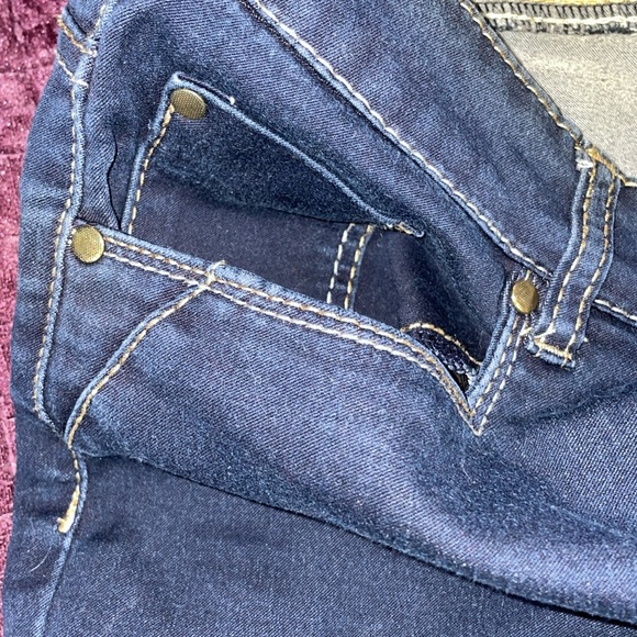 Reitman’s size 9 jeans blue capri - Picture 10 of 11